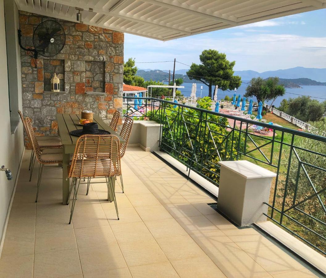 Azzurro Hotel Katsaros  ภายนอก รูปภาพ