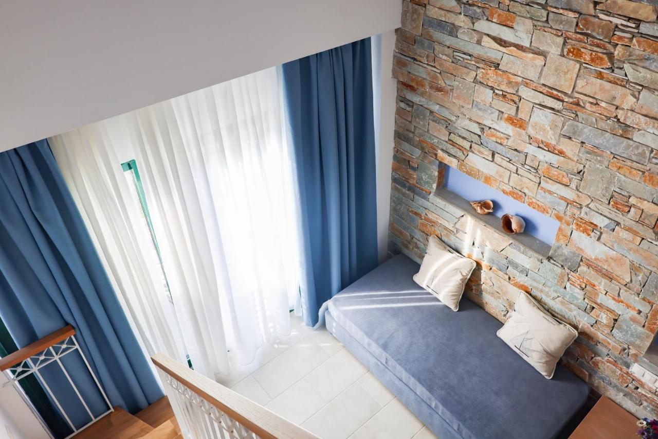 Azzurro Hotel Katsaros  ภายนอก รูปภาพ